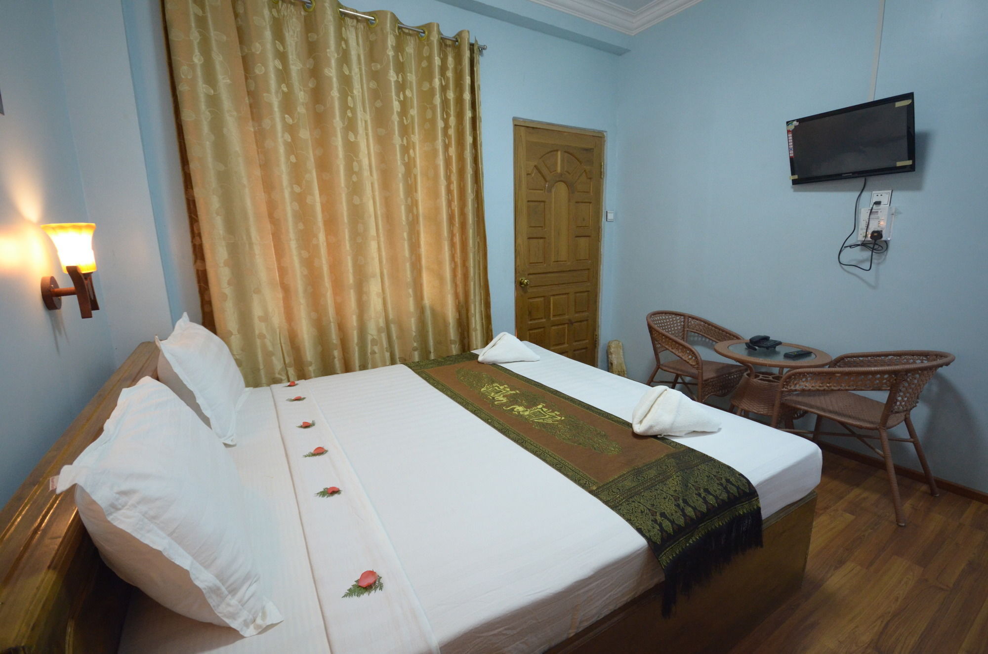 Inlay Palace Hotel Nyaung Shwe Luaran gambar